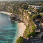Découvrir Uluwatu à Bali : entre temples sacrés, plages paradisiaques et hôtels de luxe